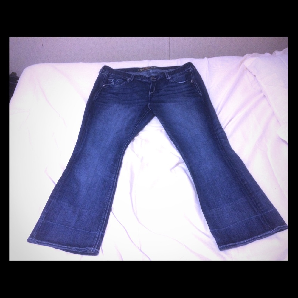 Five-pocket boot-cut jeans